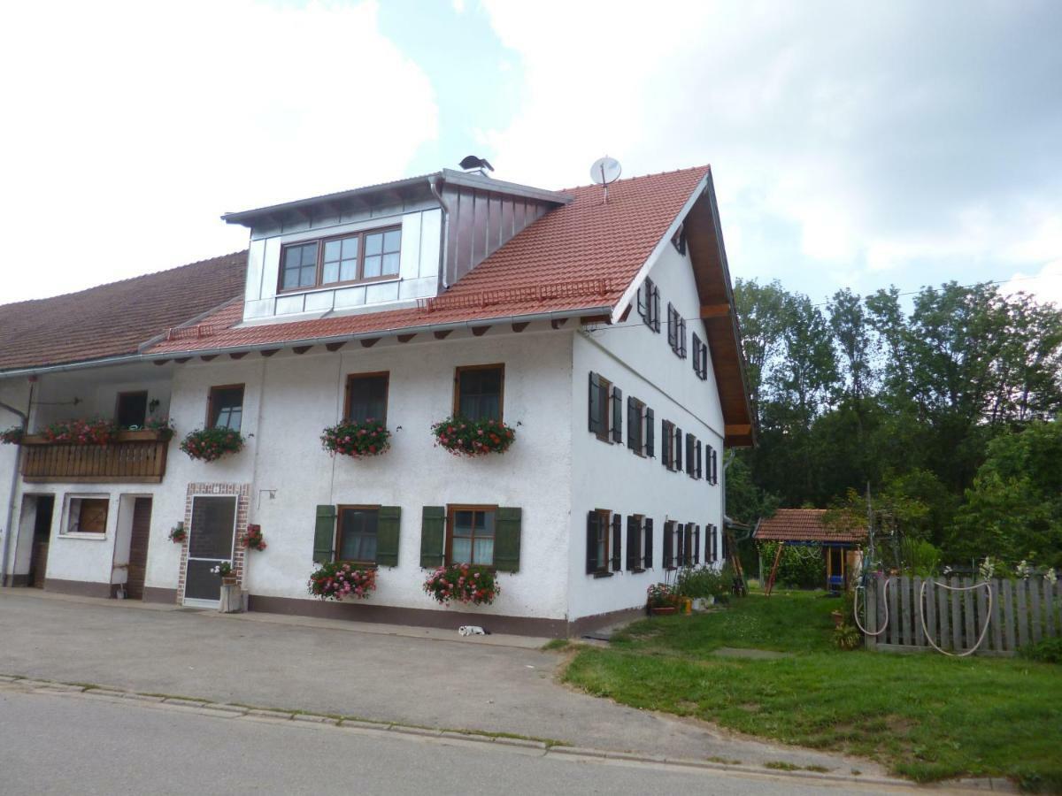 Ferienwohnung Auf Dem Lechsberg Fuchstal Bagian luar foto